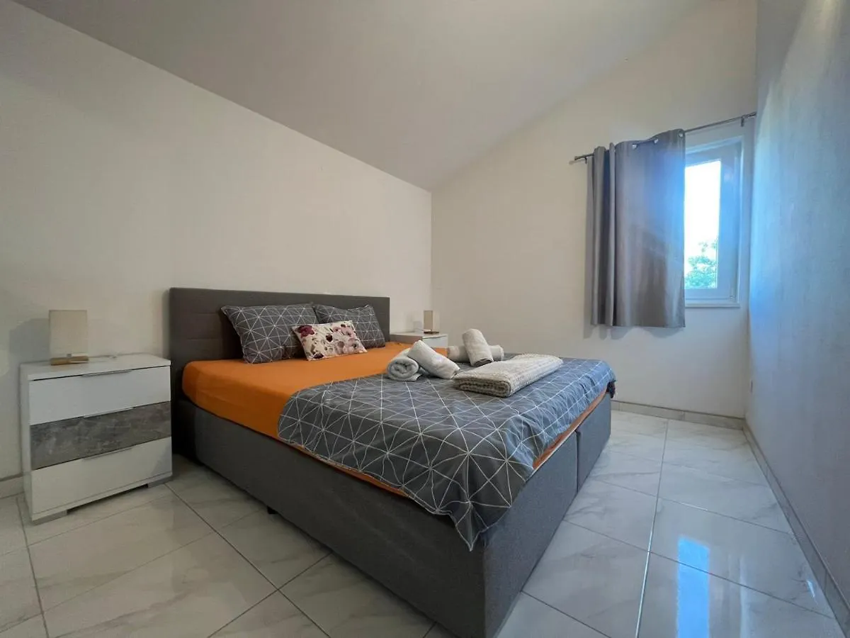 Apartman Lorena Apartment Lakmartin 0*,  Croatia